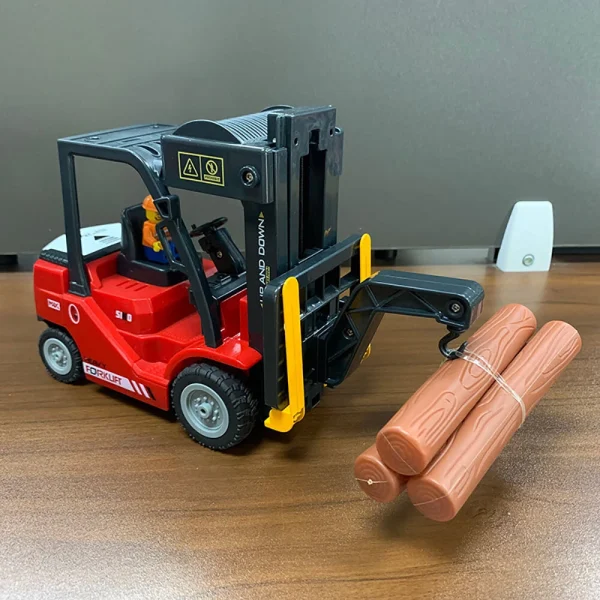 1/24 2.4G 11CH Alloy RC Heavy Forklift Crane Car Lifting Music Spray Scene Simulation Children Toy For Boys - Image 6