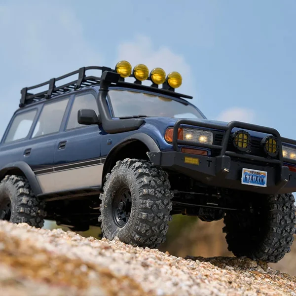 FMS FCX10 PRO 1/10 2.4G 4WD Brushless RC Car for TOYOTA Land Cruiser LC80 RS Remote Controlled Locking Differentials Two Speed Portal Axles LED Light Vehicles Models Toys - Image 7