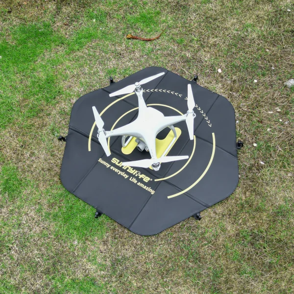 Sunnylife 80CM Landing Pad with Fixing Nails Double Sided Waterproof Foldable Parking Apron for DJI Mavic 3 Pro / Phantom 4 Pro / Autel EVO II / FIMI X8SE 2022 Drone - Image 4